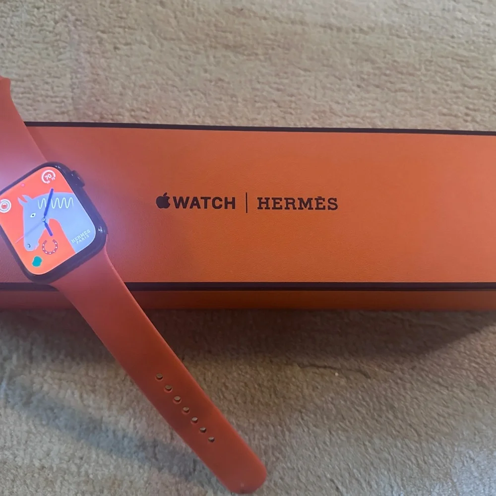 Hermes stylish smartwatch